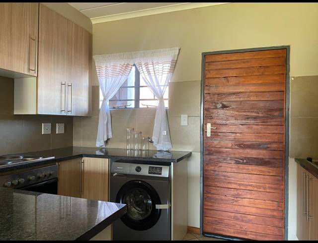 2 BEDROOM APARTMENT FOR SALE IN SAGEWOOD